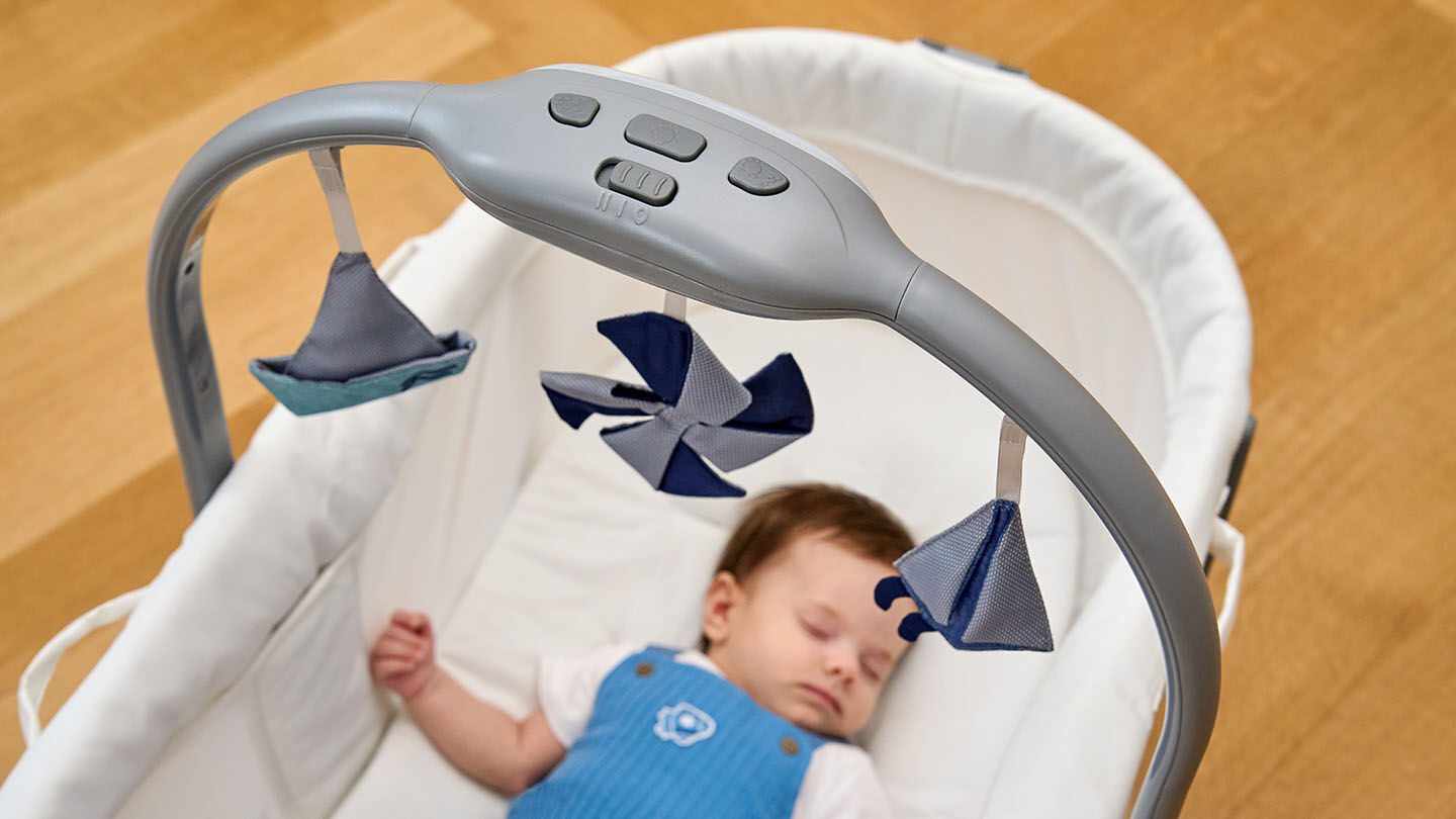 https://www.chicco.ru/dw/image/v2/BJJJ_PRD/on/demandware.static/-/Sites-Chicco-Russia-Library/ru_RU/dw617659cc/site/13-Consigli/Articoli/La Crescita del Bambino/NEONATO_1_MESE_1440X810.jpg
